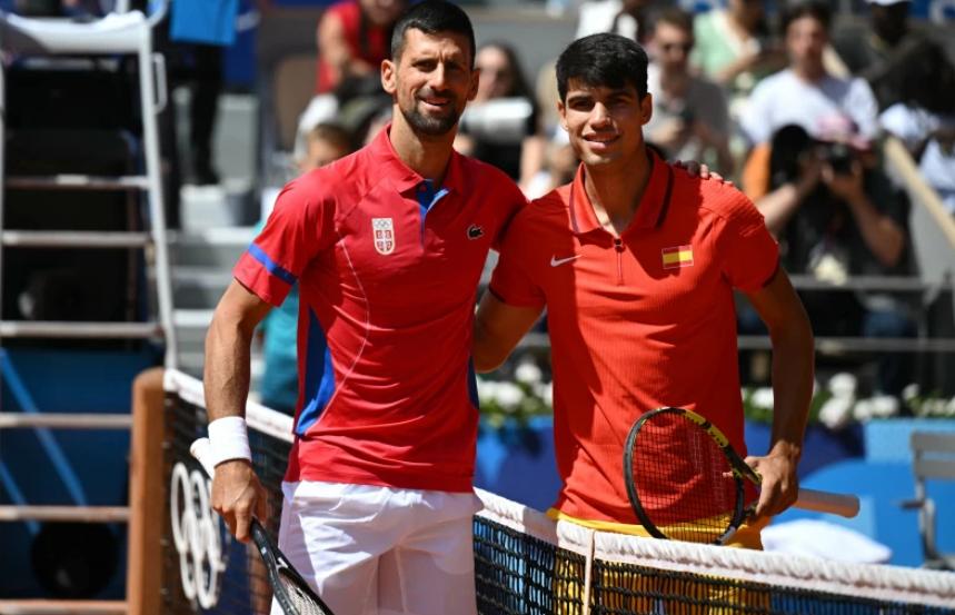 费德勒重要时刻持续失利,塞尔维亚队带队取胜!比赛高潮迭起的简单介绍 费德勒重要时刻持续失利,塞尔维亚队带队取胜!比赛高潮迭起的简单介绍